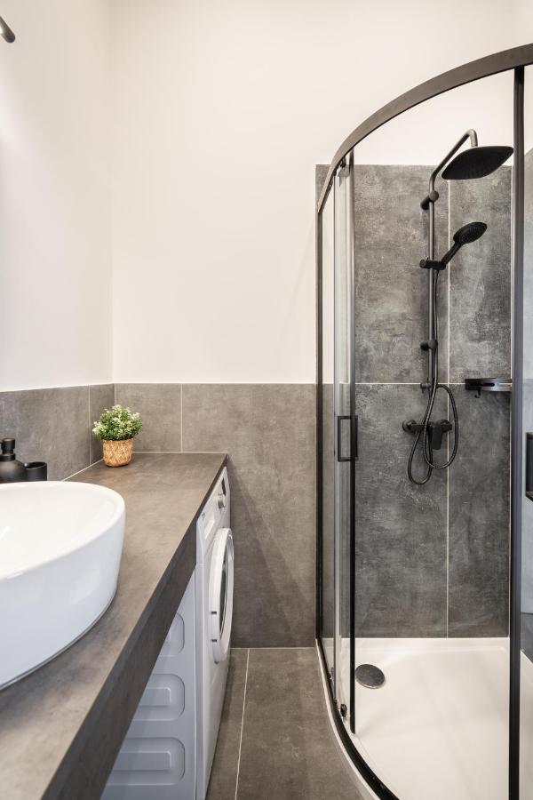 A62 - Akacfa Street Central Residence - Best Location By Bqa Budapest Bagian luar foto